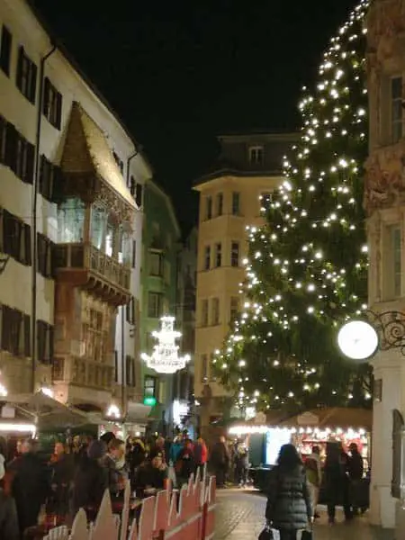 Natale a Innsbruck albero di Natale addobbato