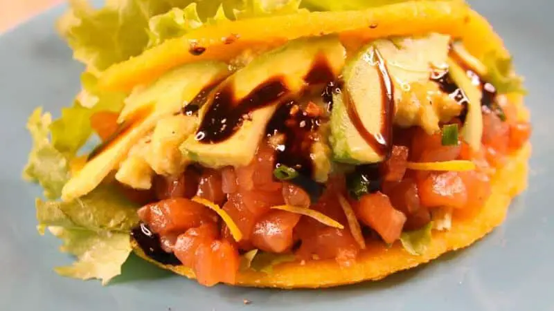 2 ricette per Tacos messicani vegetariani o con salmone