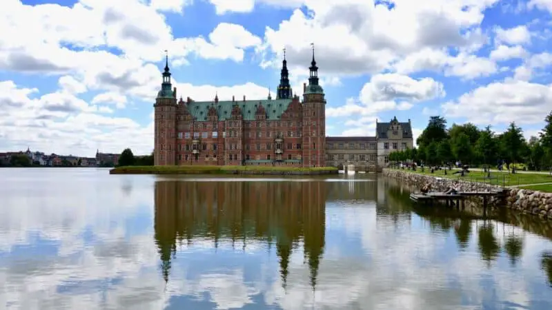 Castello di Frederiksborg: viaggio alla scoperta dei Castelli in Danimarca