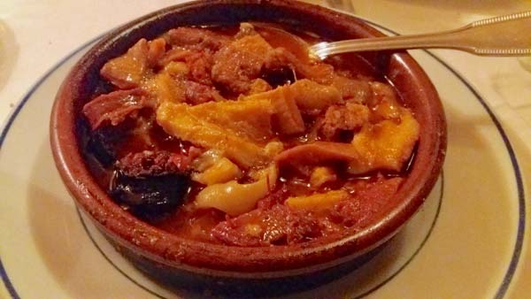 Cosa mangiare a Madrid? Un callos a la madrileña!