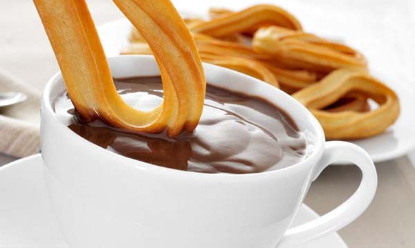 tazza di chocolate con churro