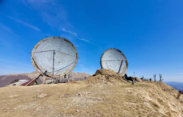 Ex base Nato Monte Giogo: trekking in un luogo abbandonato dal 1995