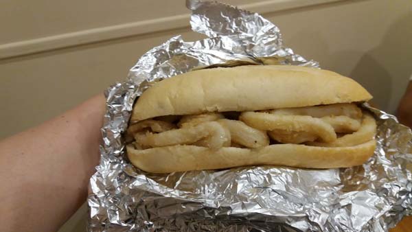 Bocadillo de Calamares panino con i calamari fritti