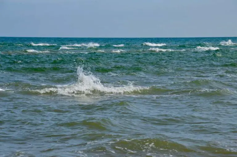 onde e flutti di mare