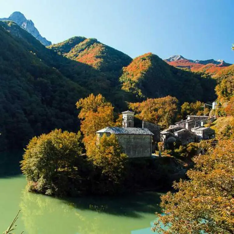 Foliage Toscana a Isola Santa