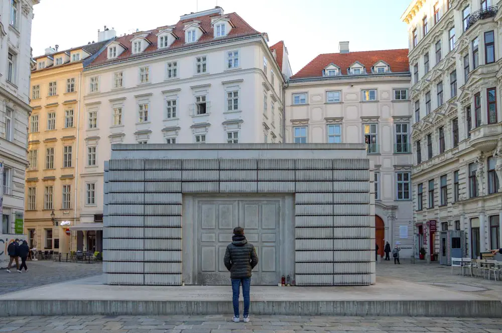 Monumento alle vittime ebraiche austriache della Shoah a Vienna