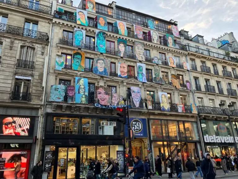 cosa vedere a Parigi in 3 giorni: civico 59 in Rue de Rivoli