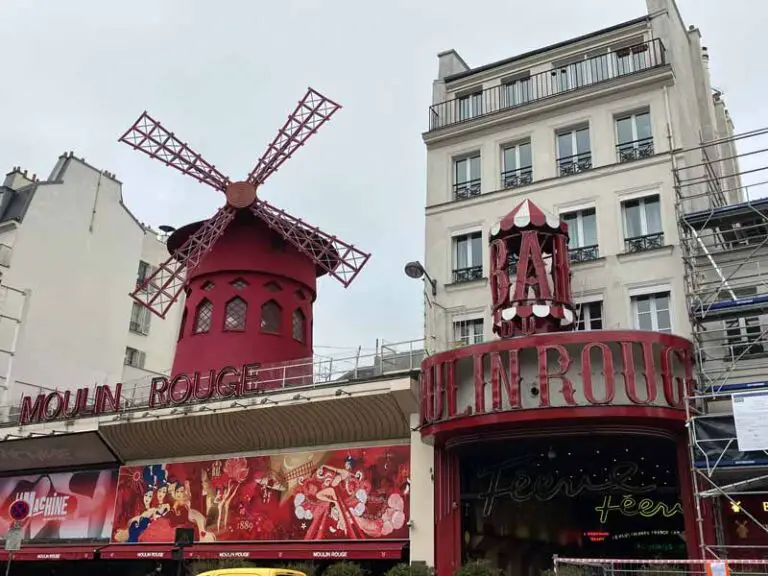 Moulin Rouge a Parigi